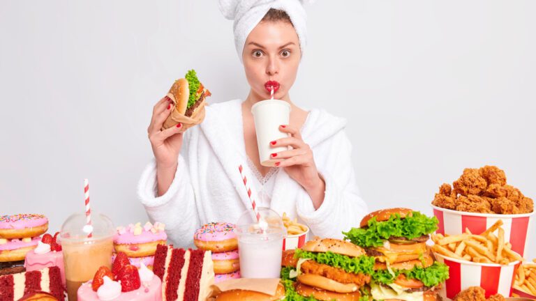 Top 10 Countries That Consume the Most Fast Food