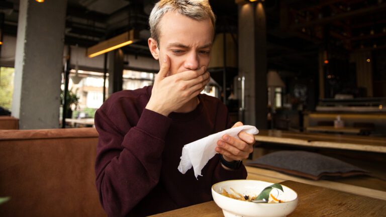 The 8 Food Myths That Restaurants Keep Alive