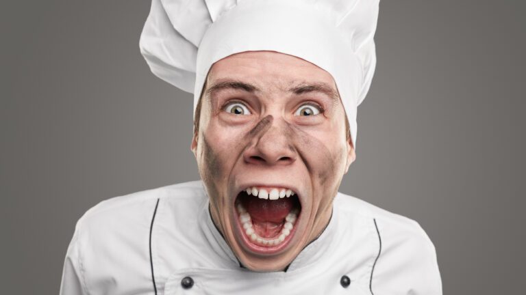 The 8 Kitchen Habits That Instantly Annoy Restaurant Chefs