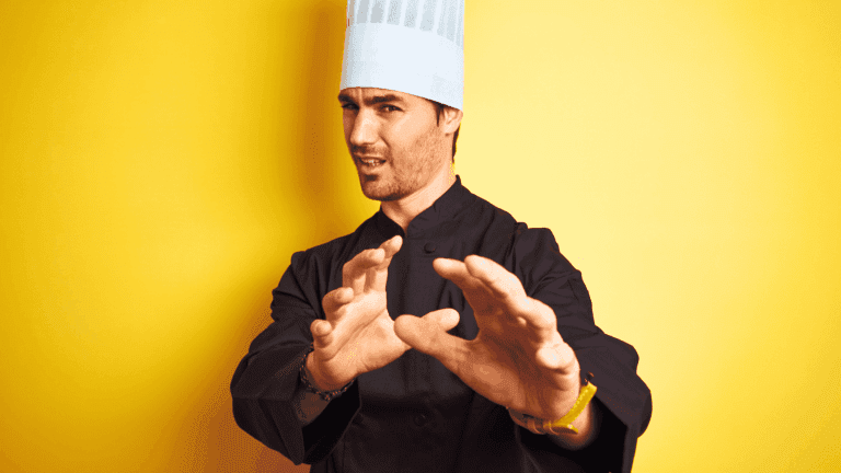 The 10 Buffet Foods That Chefs Avoid