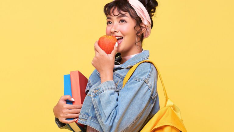 The 9 Fall School Cafeteria Foods You Totally Forgot About