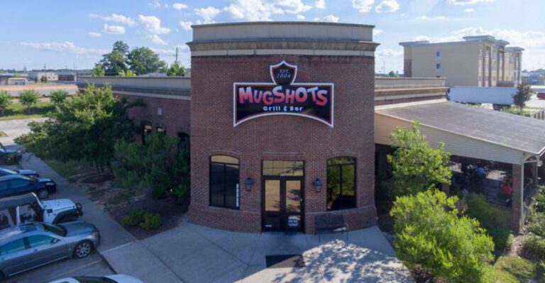 10 Mississippi Burger Spots That Locals Guard Like Family Secrets