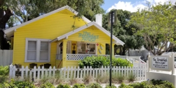 7 Florida Breakfast Spots That Locals Swear Are Worth Waking Up Early For