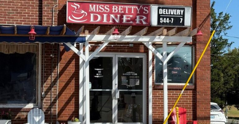 8 Hidden Breakfast Diners In Kentucky That Locals Swear Serve The Best Pancakes