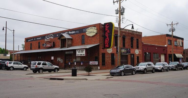 These Oklahoma Seafood Shacks Serve Fresh Flavor You’d Never Expect