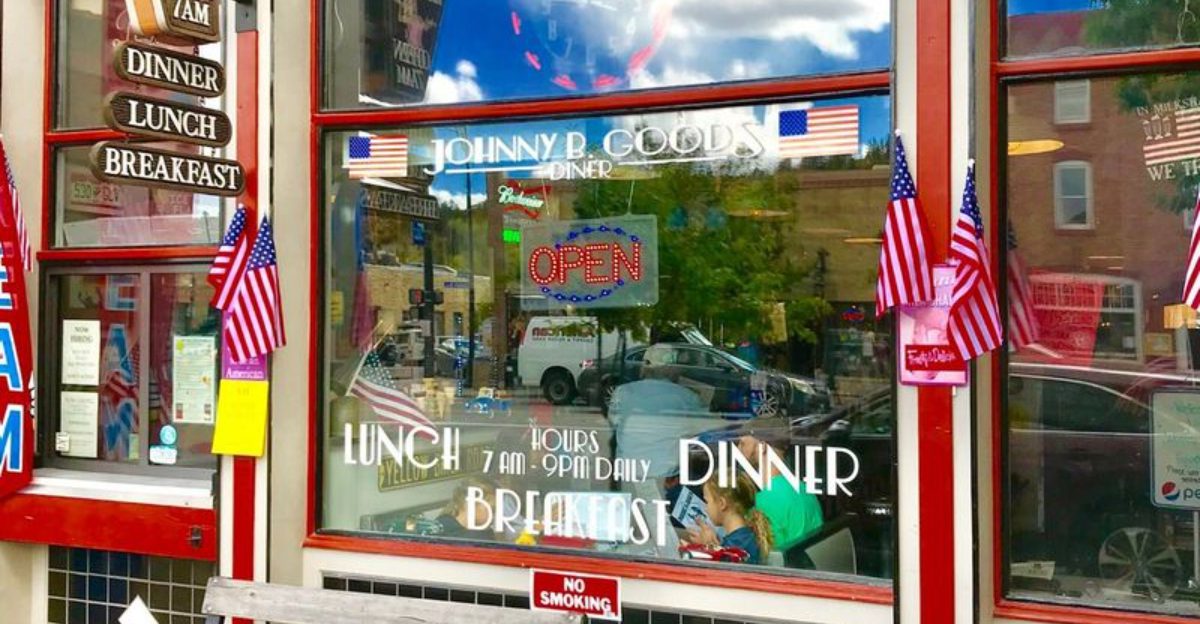 10 Colorado Mountain Diners Serving Hearty Plates That Warm You Up Fast