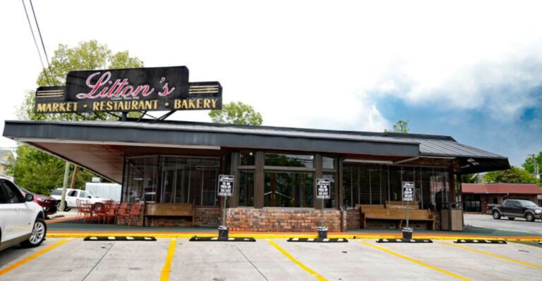 10 Hidden Burger Spots In Tennessee That Locals Say Beat The Chains