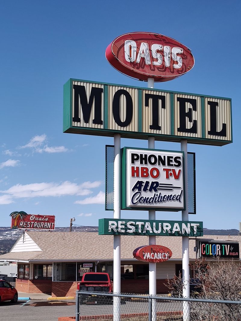 Oasis Diner