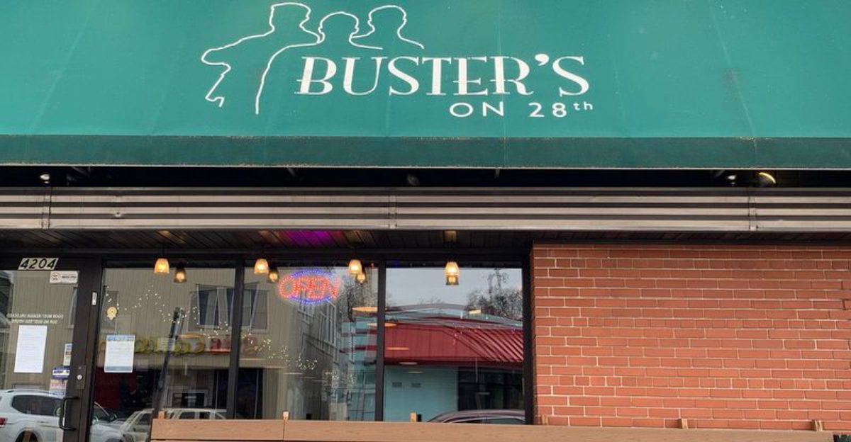 10 Minnesota Walleye Sandwich Stops That Turn Fridays Into Traditions 5 10 Minnesota Walleye Sandwich Stops That Turn Fridays Into Traditions