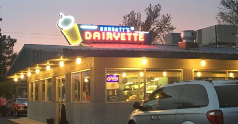 11 Arkansas Time-Capsule Drive-Ins Where Neon Still Means Dinner