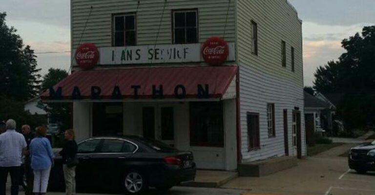 11 Indiana Small-Town Diners Where the Onion Rings Steal the Show