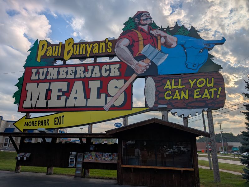 11 Wisconsin Breakfast Buffets Where The Pancake Griddles Never Seem To Rest 2 Paul Bunyan's Cook Shanty - Wisconsin Dells, Wisconsin