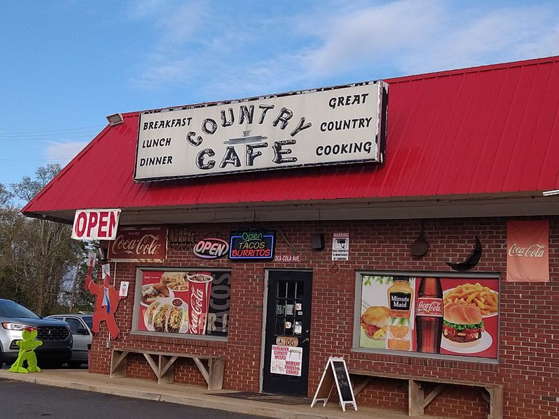 12 Georgia Backroad Cafés Locals Hit for Big Bowls and Even Bigger Biscuits on Cold Nights 6 Country Cafe - Dawsonville, Georgia
