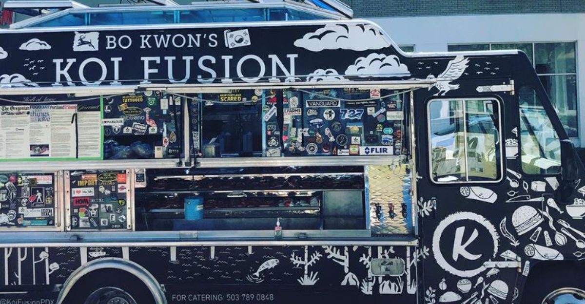 12 Oregon Food Trucks Parked So Long They’ve Become Neighborhood Landmarks 5 12 Oregon Food Trucks Parked So Long They’ve Become Neighborhood Landmarks