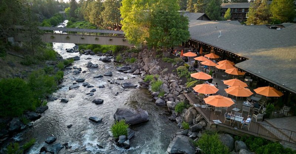 12 Oregon Riverfront Lunch Spots With Sandwiches Locals Call Legendary 5 12 Oregon Riverfront Lunch Spots With Sandwiches Locals Call Legendary