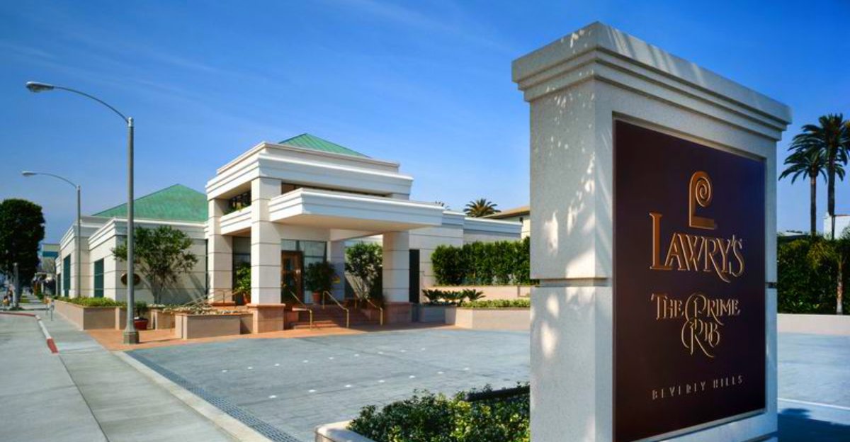 12 Steakhouse Chains Known for Getting Prime Rib Perfect Every Time 1 12 Steakhouse Chains Known for Getting Prime Rib Perfect Every Time