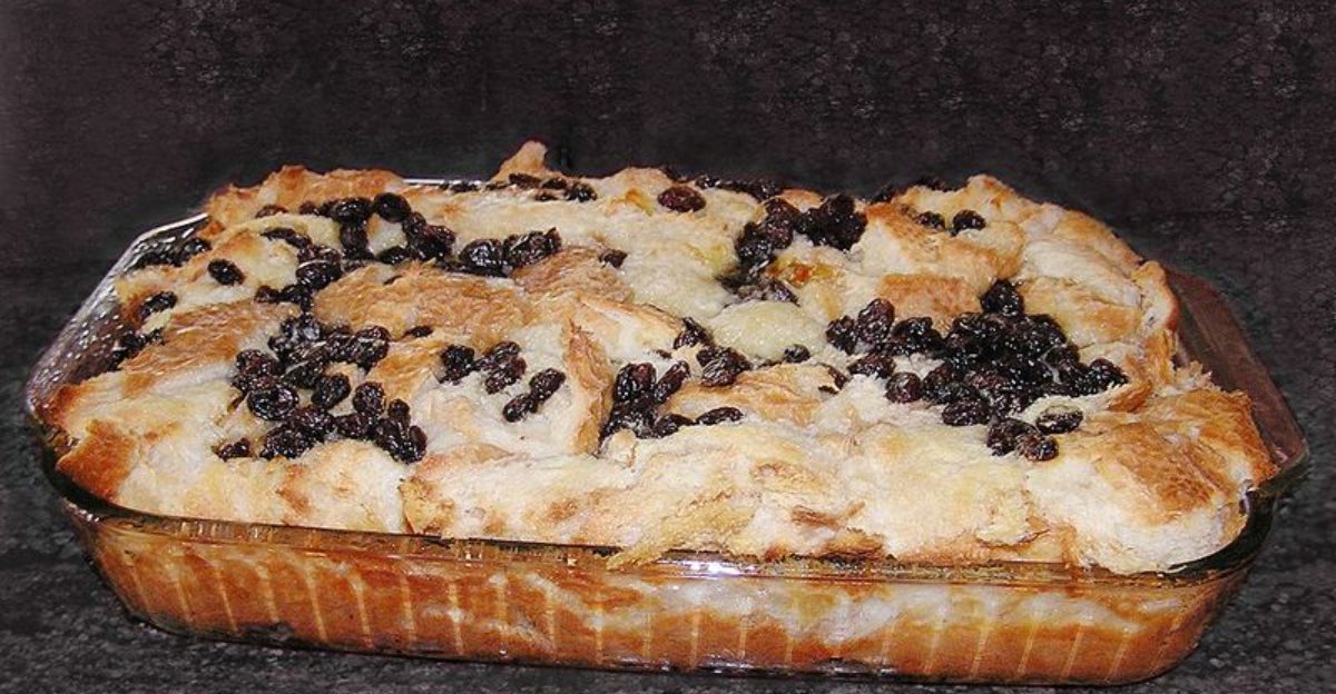 12 World War II Dishes Families Quietly Kept on the Dinner Table Long After the War