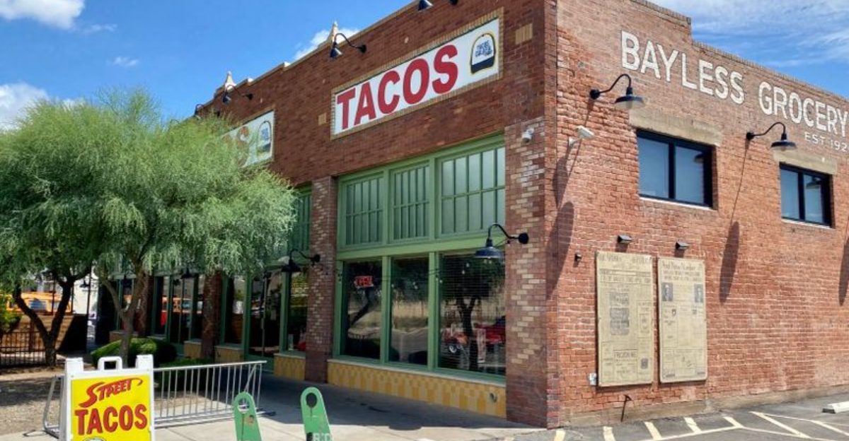 13 Arizona Mom And Pop Taco Stands Turning Parking Lots Into Nighttime Hotspots