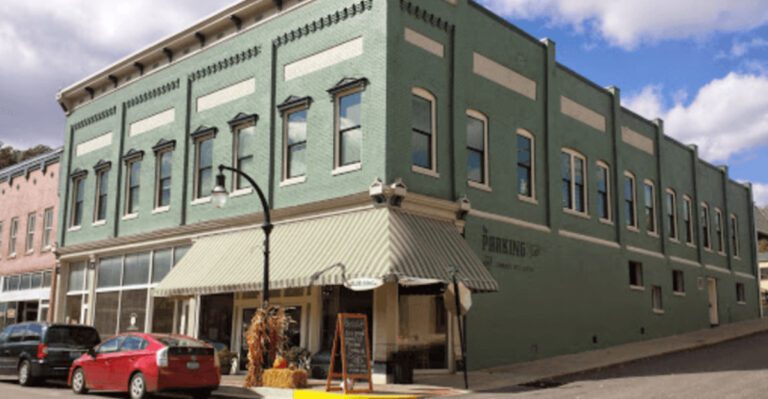 8 Kentucky Biscuit Windows Where The Line Starts Before Sunrise