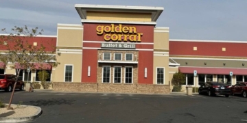 9 Comfort First Restaurant Chains That Feel Like Sitting Down to a Country Home Cooked Meal