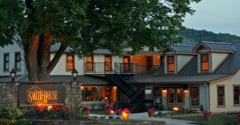 9 Georgia Meat-And-Three Cafeterias Serving Plates That Feel Like Home