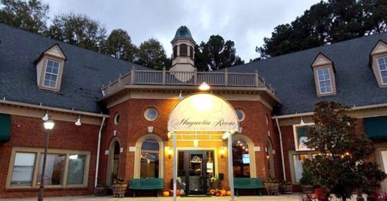 9 Georgia Peach Cobbler Spots That Still Taste Like Grandma’s Recipe