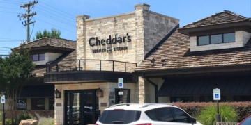 9 Restaurant Chains in the U.S. That Serve the Coziest Country Style Dinners