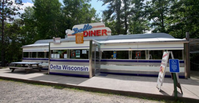 9 Small-Town Breakfast Diners In Wisconsin That Locals Say Serve The Best Pancakes
