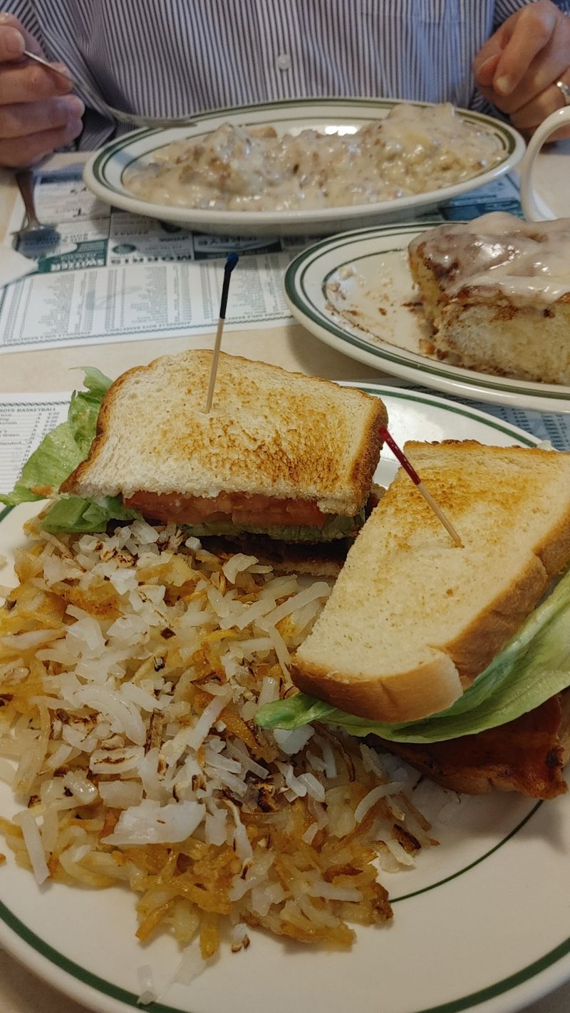This Ohio Grilled Cheese Window Has Served The Same Gooey Classic For Generations 13 How To Order Like A Regular