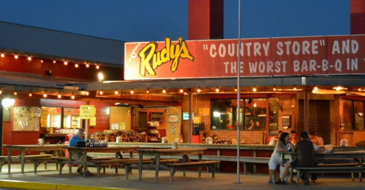 According to Pitmasters, These 11 Chains Come Closest to Real Smokehouse BBQ