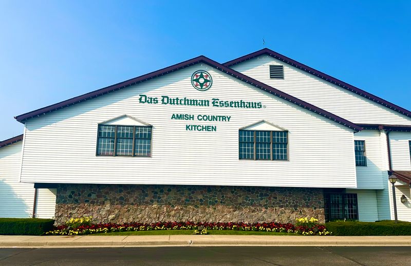 12 Indiana Family Restaurants Where The Saturday Night Buffet Still Packs The Room 7 Das Dutchman Essenhaus