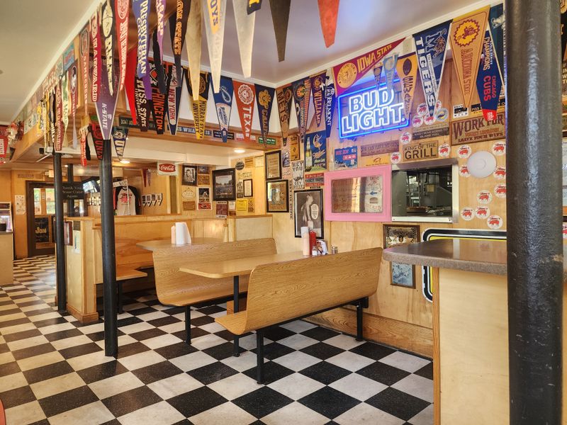 This Florida Retro Roadside Drive-In Griddles Bacon Cheeseburgers, Fried Grouper, And Banana Shakes The Way Panhandle Locals Remember 5 Old-School Digs Since 1939