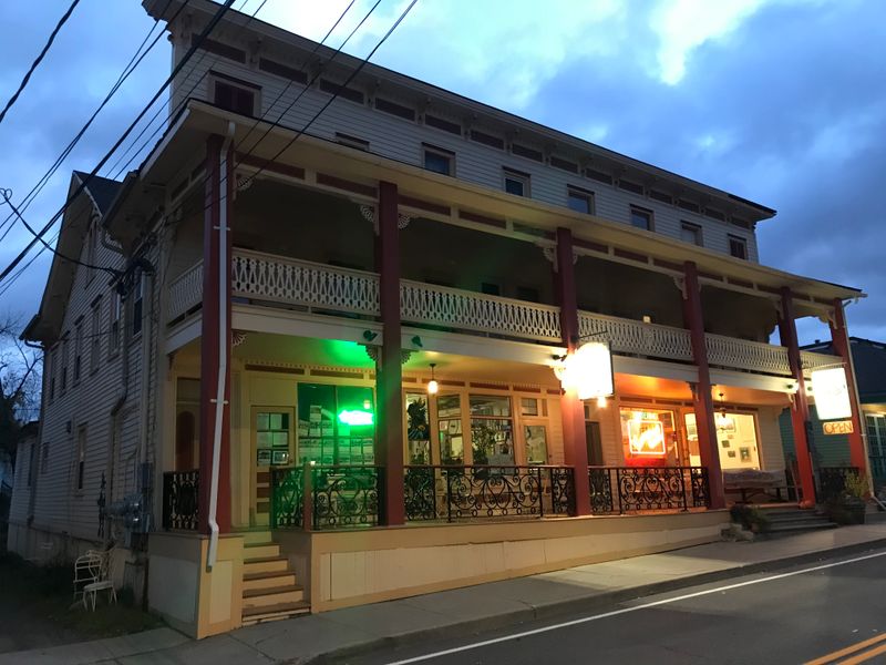 Maggie’s Krooked Cafe