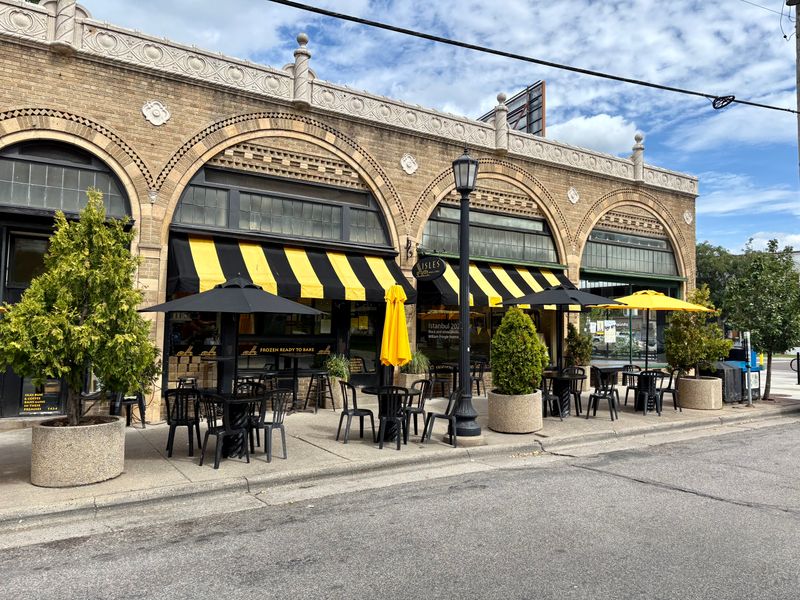Isles Bun & Coffee – Minneapolis, MN