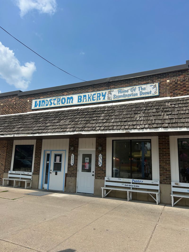 Lindström Bakery – Lindstrom, MN
