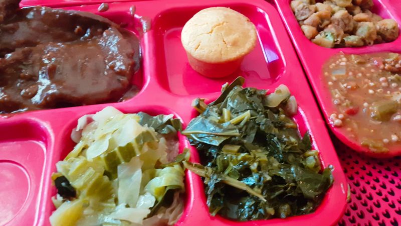 This Mississippi Soul Food Café Fills The Parking Lot Before The Doors Even Open 8 Collard Greens That Win Fans