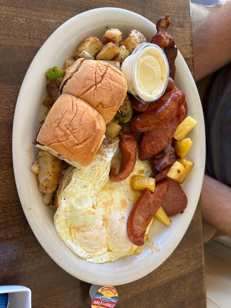 10 Washington Diners Where Bottomless Coffee And Hash Browns Still Rule The Morning 3 Patty’s Eggnest - Seattle, Washington
