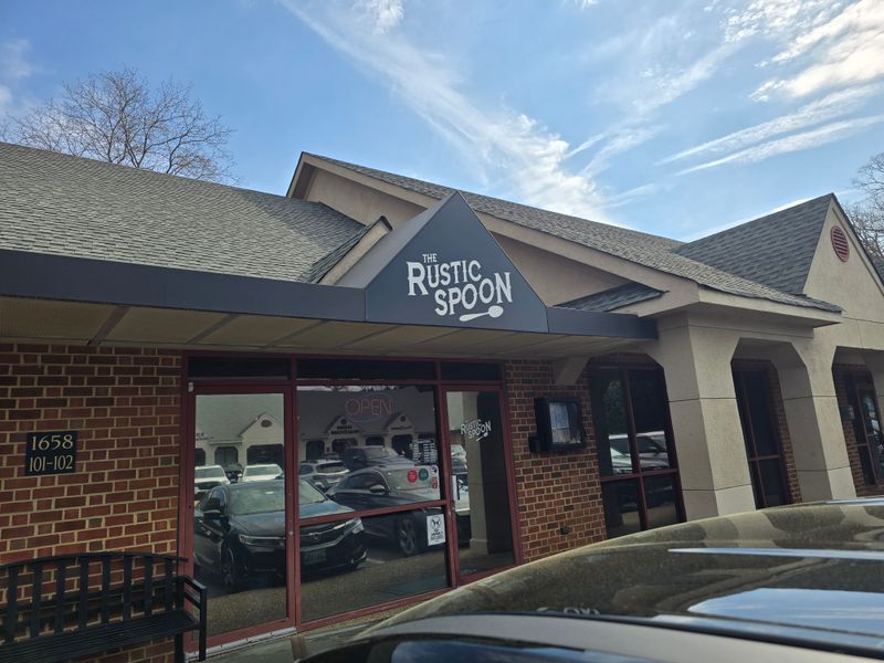 America’s Hidden Gem Restaurants Locals Swear You Won’t Find on Any Tourist Guide 7 The Rustic Spoon