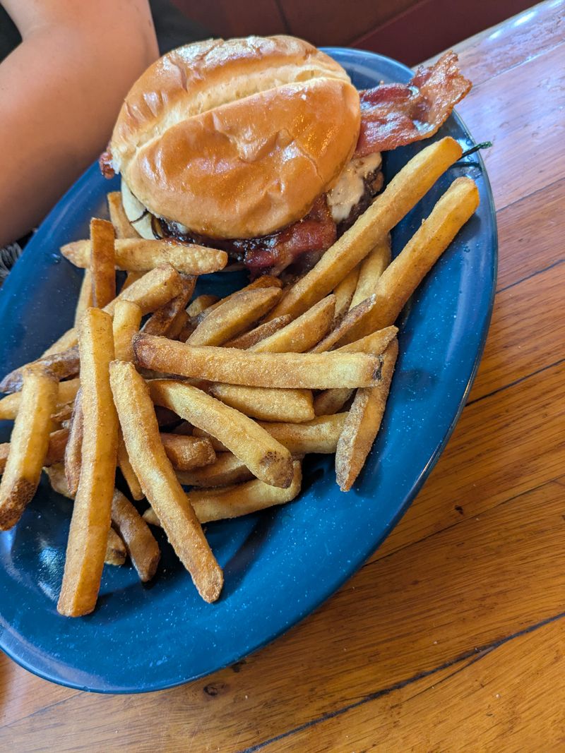 The Pub Burger Crowd Favorite