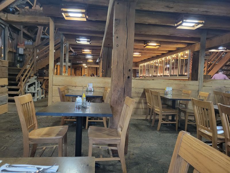 This Ohio Small-Town Buffet Keeps Serving Roast And Gravy Like It’s Always A Holiday 11 Menu Service Upstairs