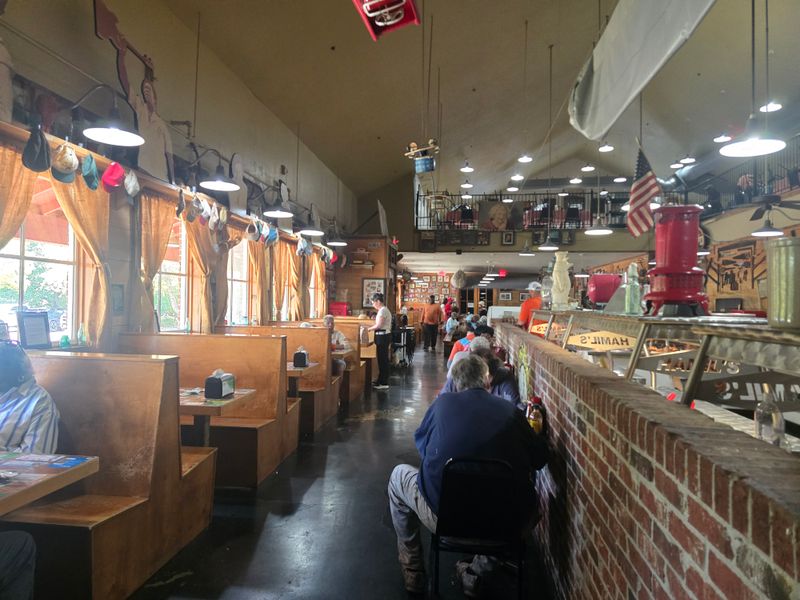 Barn-Style Atmosphere And Decor