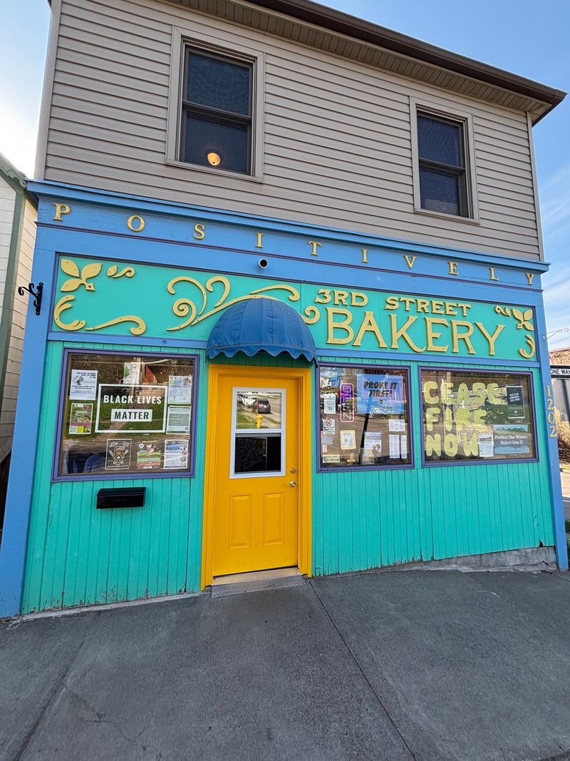Positively 3rd Street Bakery – Duluth, MN