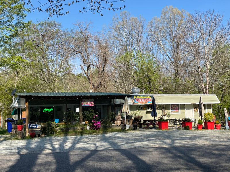 These Classic Mexican Restaurants In North Carolina Have Takeout Bags Locals Trust For Comfort Nights 7 El Restaurante Ixtapa – Hendersonville, NC