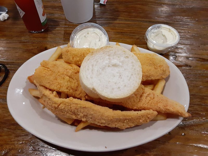 What To Pair: Sauces And Fixings