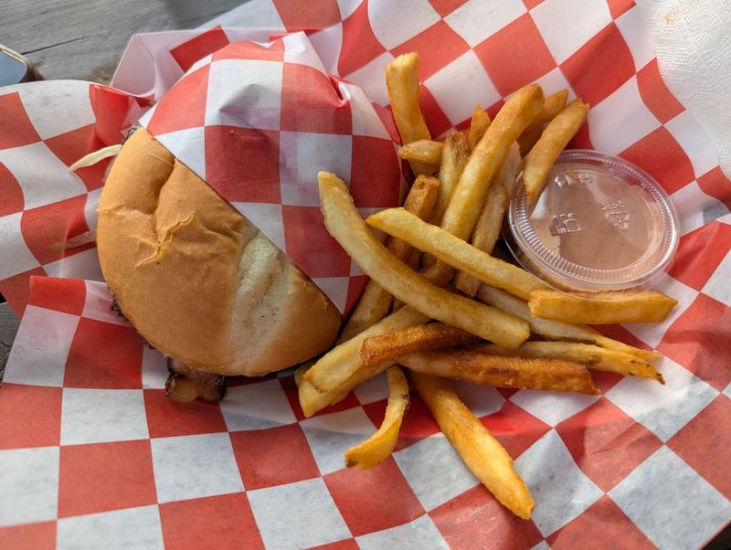 This Oregon Burger Joint Keeps Its Flat-Top Sizzling From Breakfast To Close 17 What Regulars Recommend