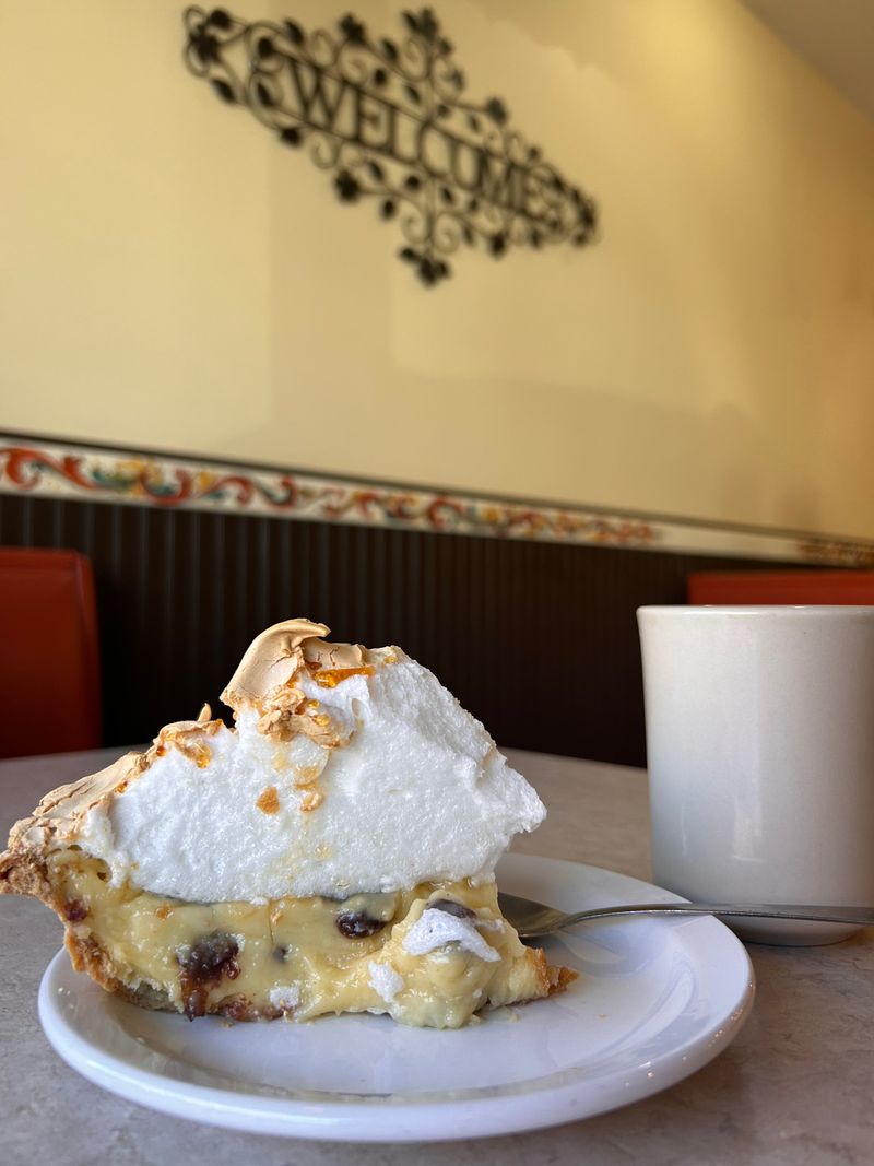 In Wisconsin, I Found A Tiny Café Serving “Sunday Dinner” Every Day Of The Week 17 Plan Your Perfect Order