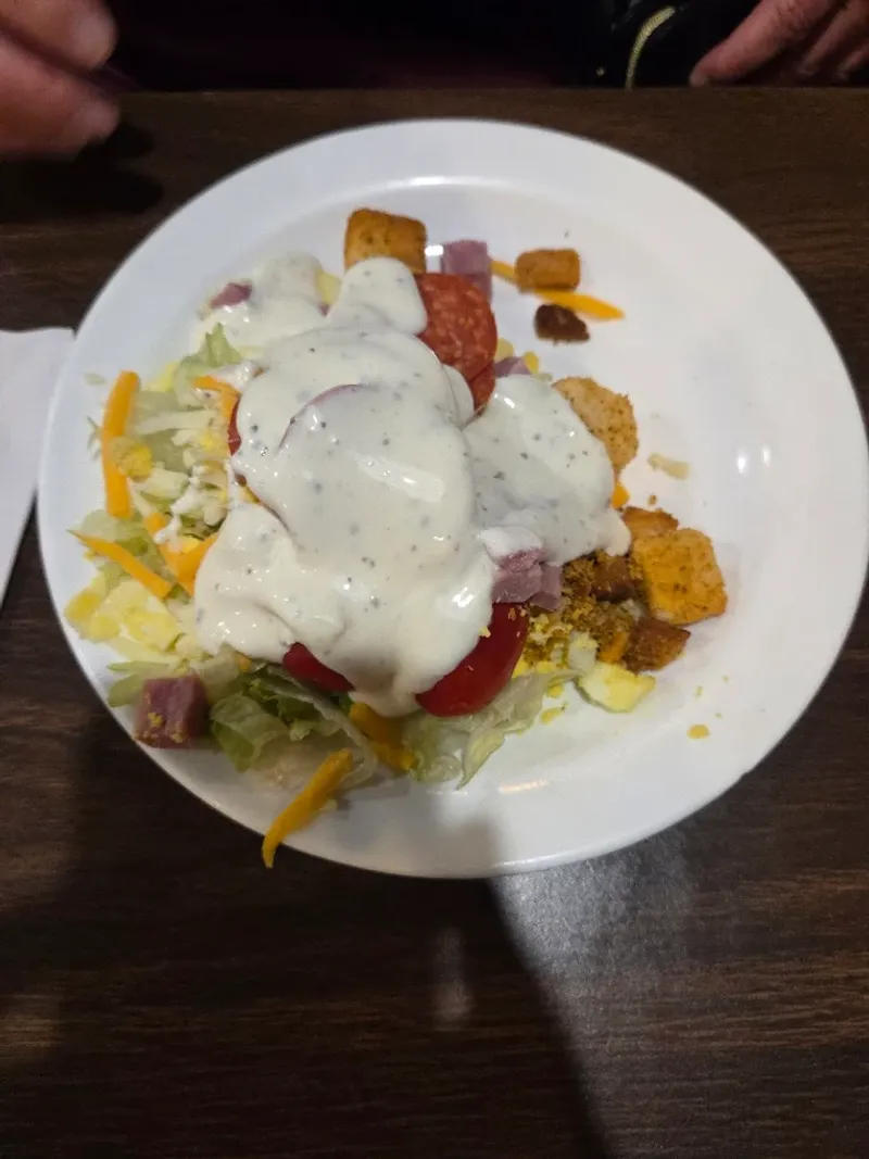 This Ohio Small-Town Buffet Keeps Serving Roast And Gravy Like It’s Always A Holiday 4 Soup And Salad Wagon Tradition