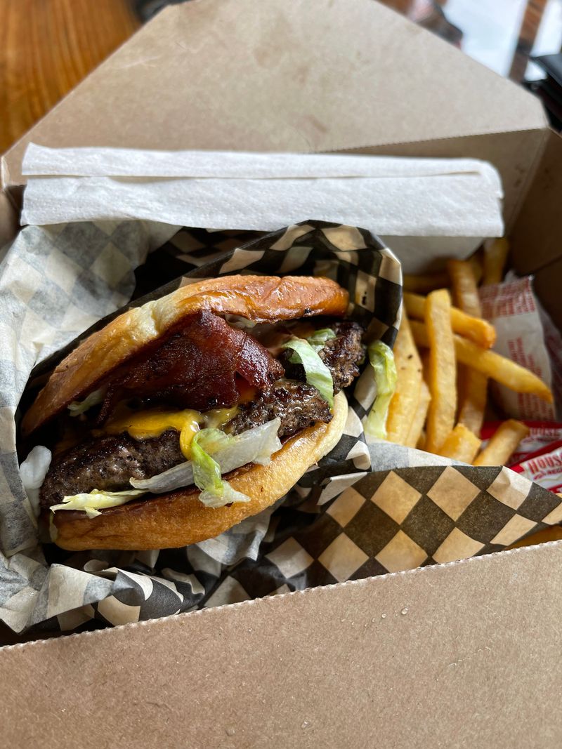 This Oregon Burger Joint Keeps Its Flat-Top Sizzling From Breakfast To Close 4 Breakfast Till Close