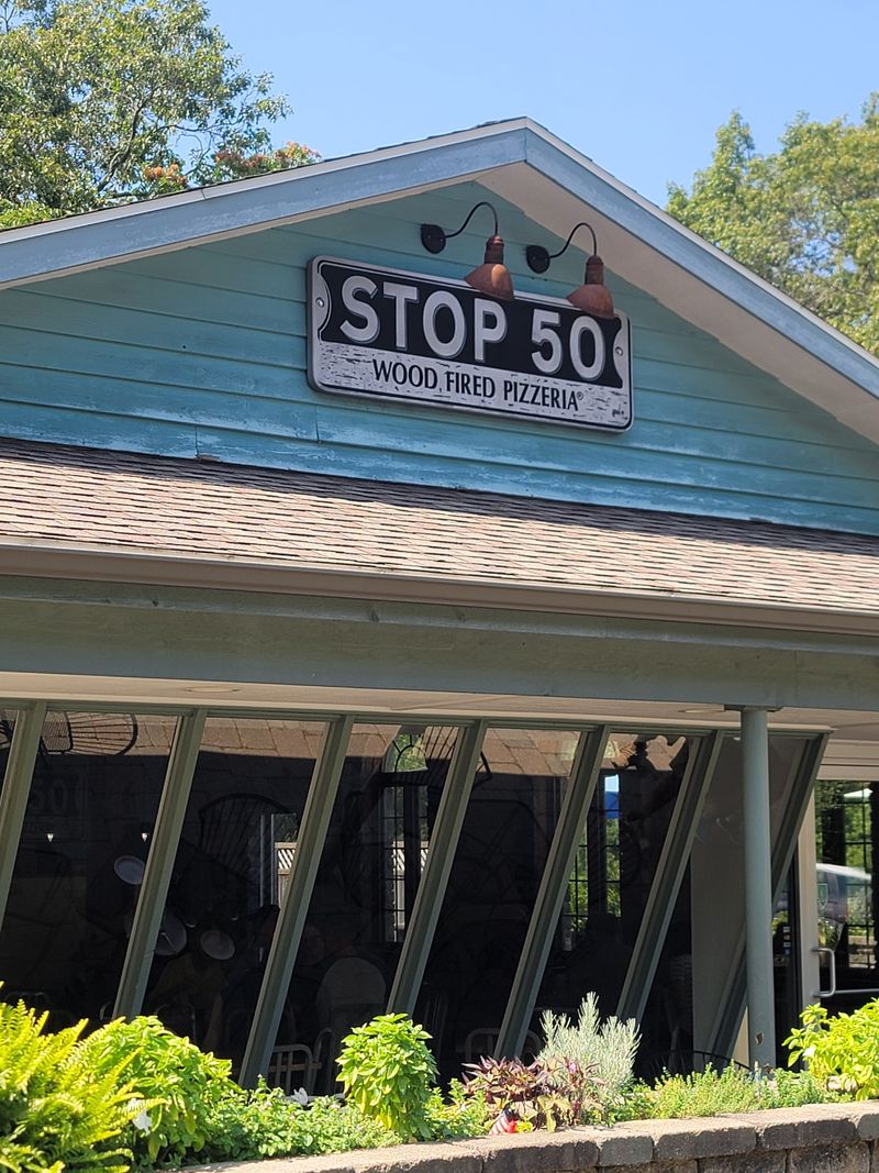 9 Indiana Mom-And-Pop Pizza Ovens Still Sliding Pies On Wooden Peels 9 Stop 50 Wood Fired Pizzeria – Michiana Shores, IN