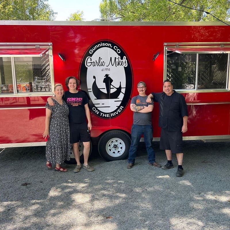 JR’S Food Trailers LLC – Midland, Texas